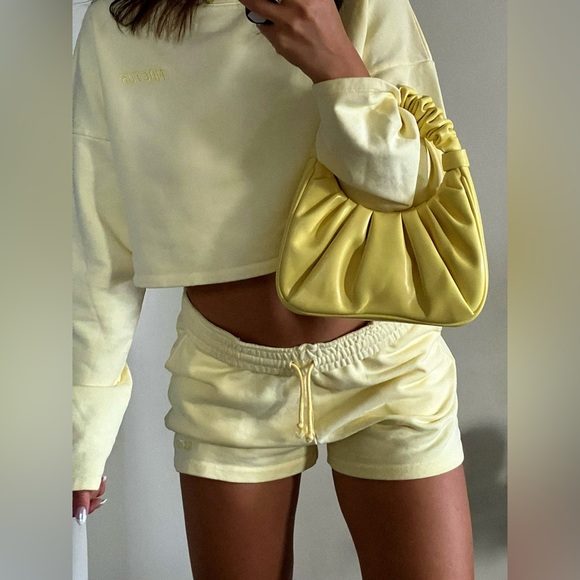 Cropped Sweatshirt and shorts set. Yellow. Size M. Mellow yellow. - Picture 1 of 6